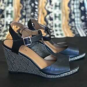 🎉Torrid Wedges Size 10w🎉