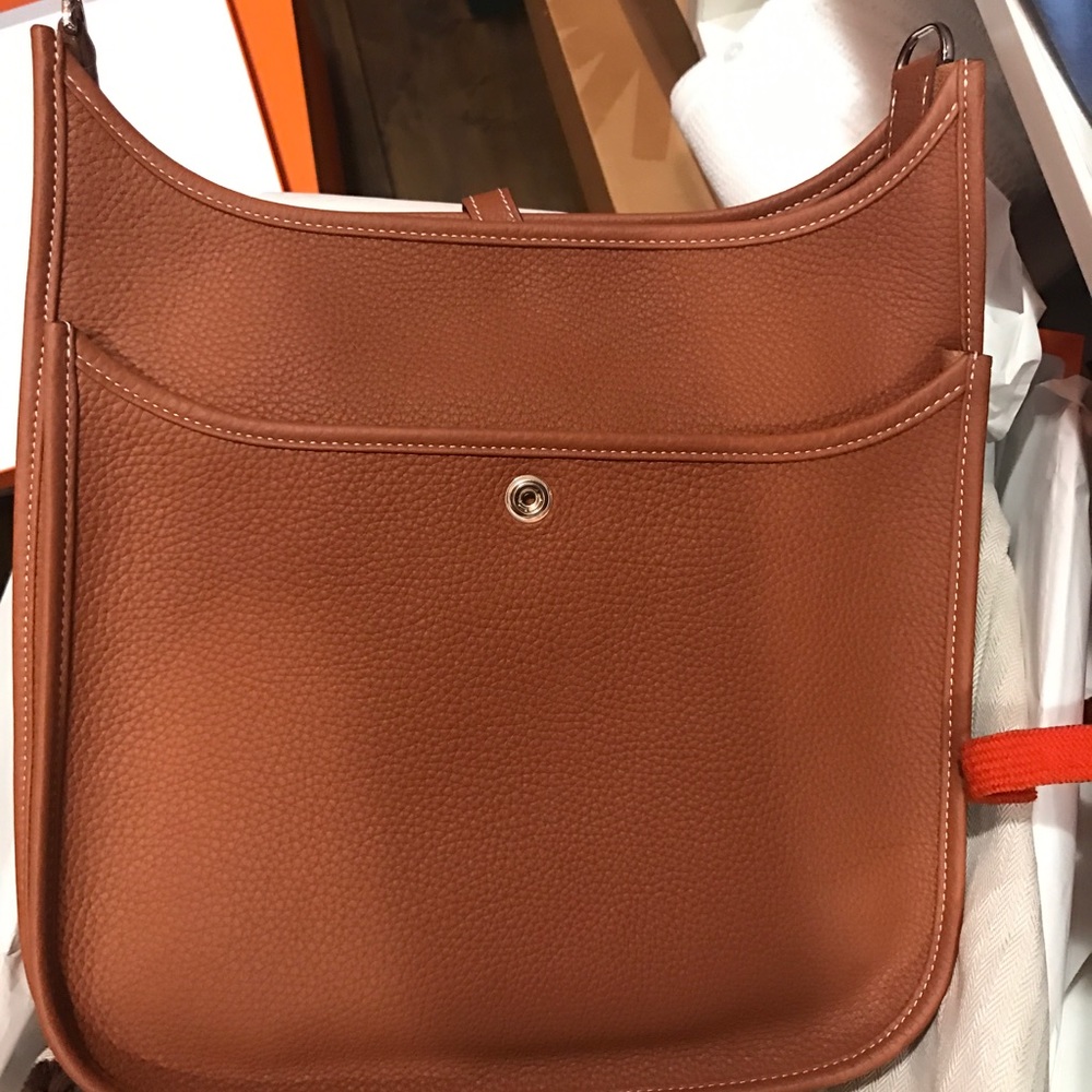 💢SOLD💢New Hermes Evelyn III PM in gold - Picture 6 of 8