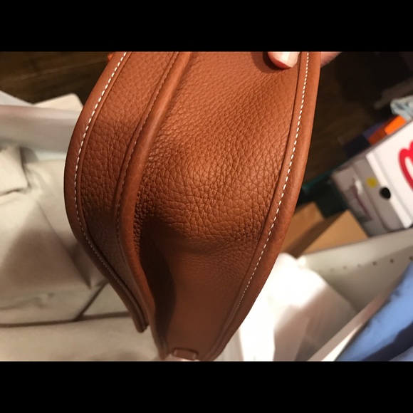 💢SOLD💢New Hermes Evelyn III PM in gold - Picture 4 of 8