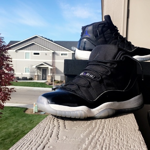 retro 11 (spacejam) 2016 release