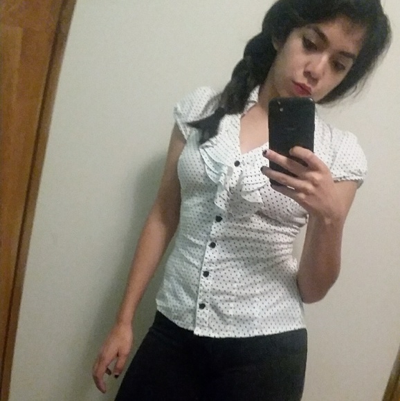 Dressy low cut button up top - Picture 2 of 3