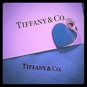 "Return to Tiffany's Iconic" 💙 with Blue Enamel