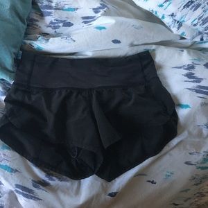Black new like lulu shorts