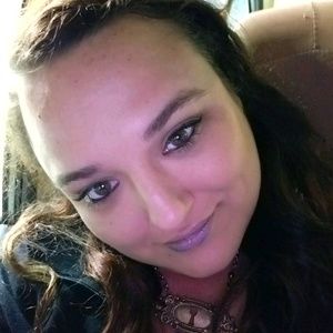 Meet your Posher, Katelyn