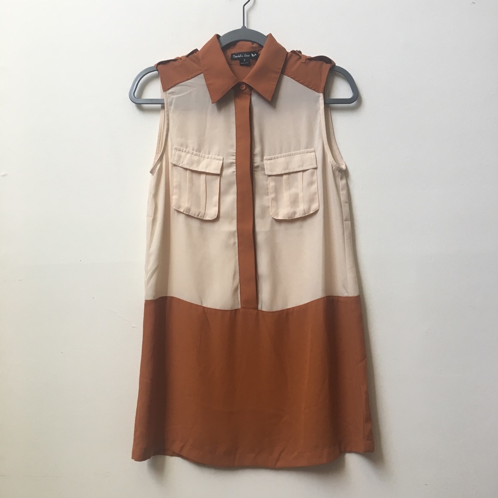 Sleeveless Button up Color Block Tunic Top