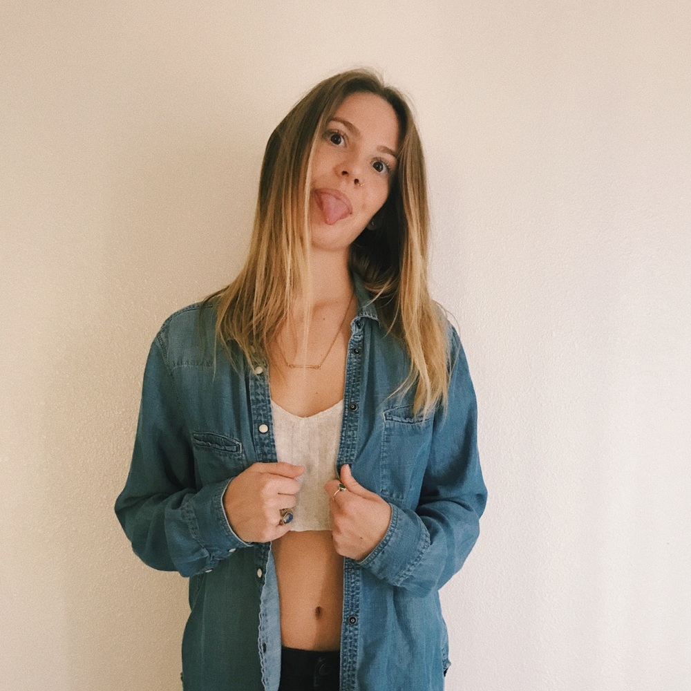 American Eagle button up