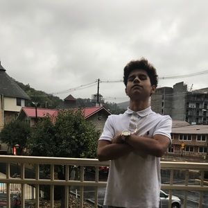 Meet your Posher, Andrew