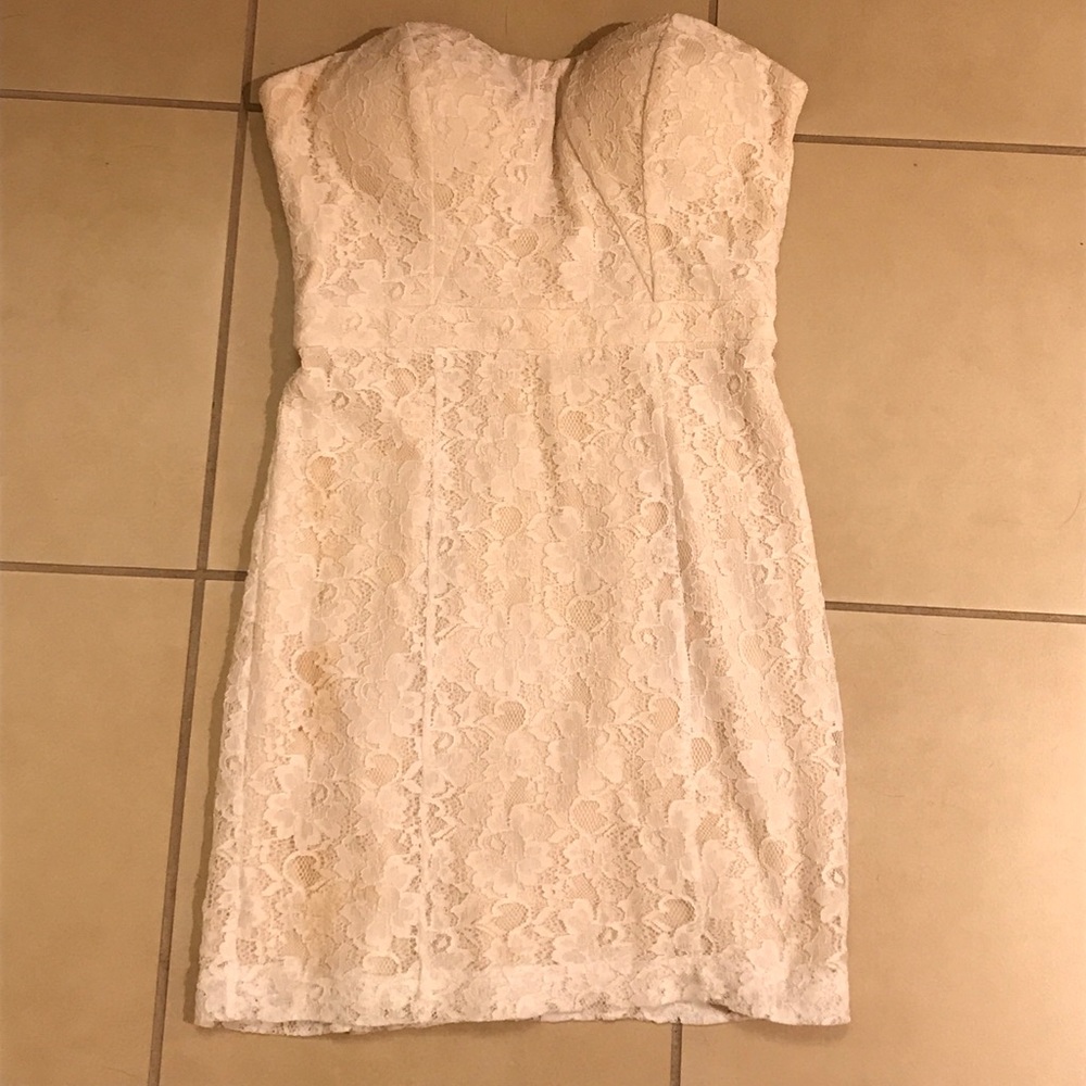 Cute Bebe white lace minidress