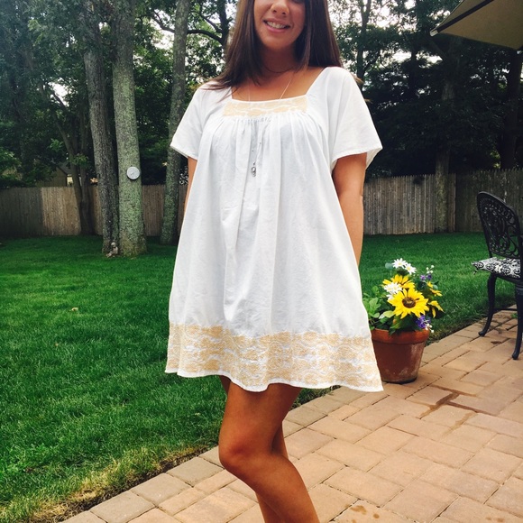 House of Harlow dress - Picture 3 of 3