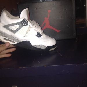 Jordan 4 "cements"