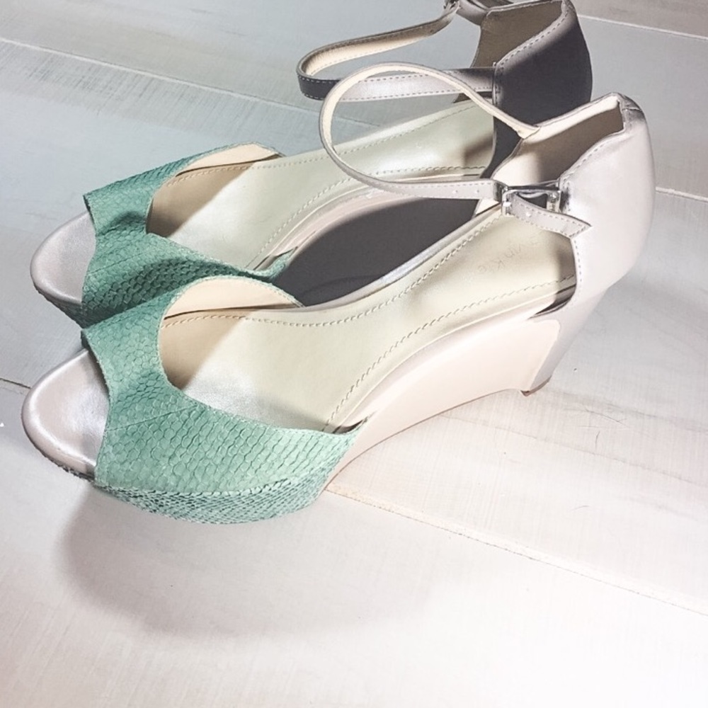 CALVIN KLEIN || MERMAID WEDGES