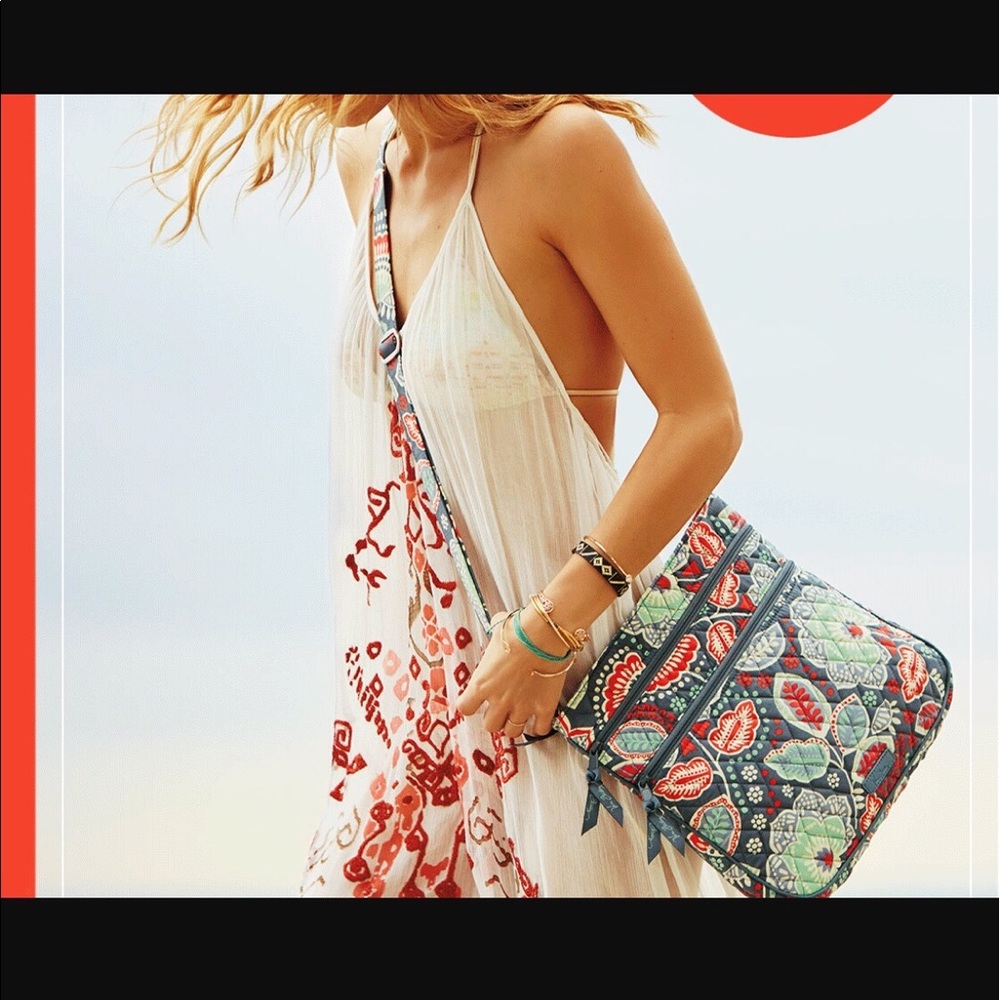 NWT Vera Bradley Triple Zip Hipster