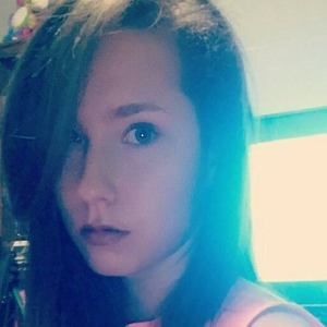 Meet your Posher, Emilia