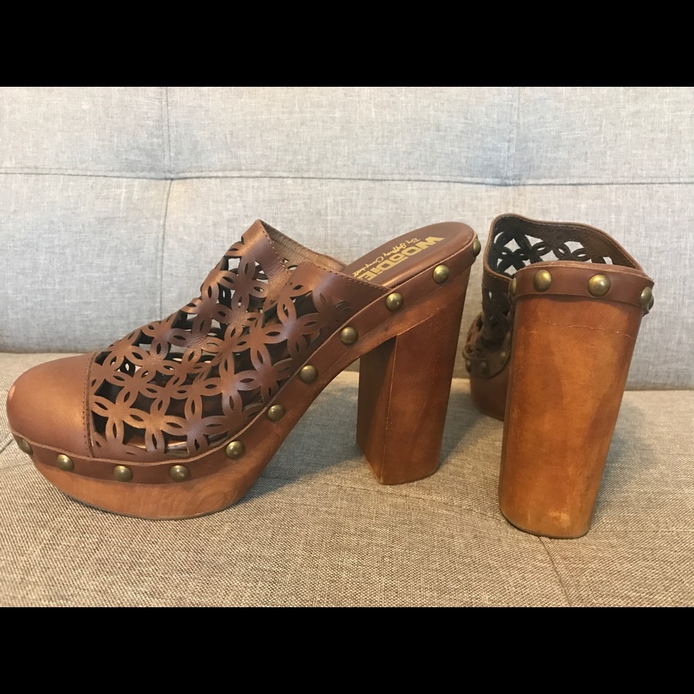 Jeffrey Campbell Woodies clogs