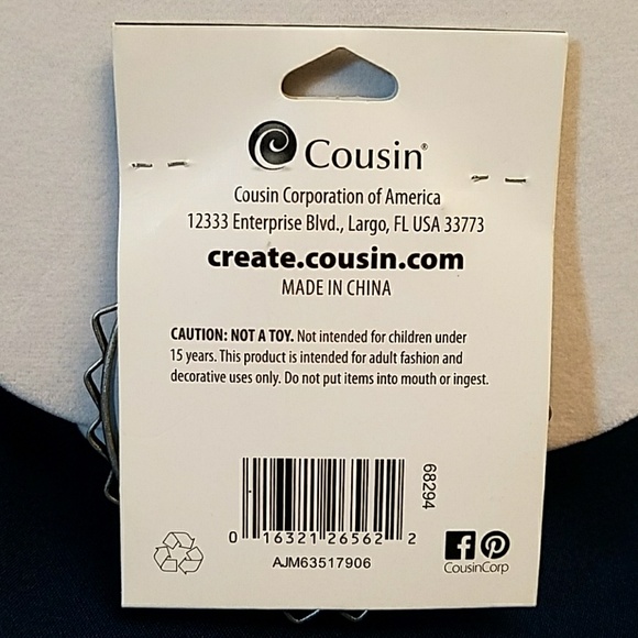 Silver tone bangle bracelet *NWT - Picture 4 of 4