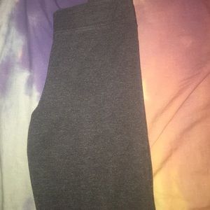High-rise AEO Leggings (Sooo comfy)