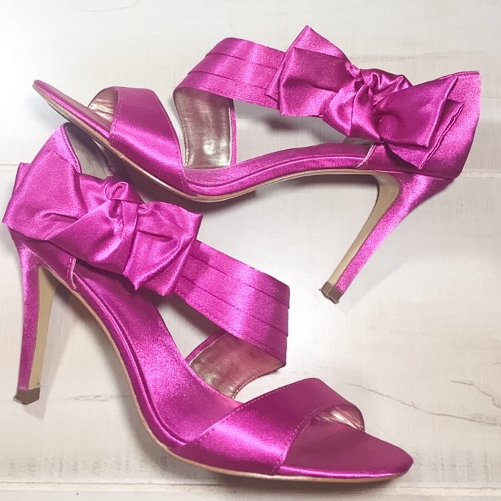 BRIGHT PINK BOW HEELS