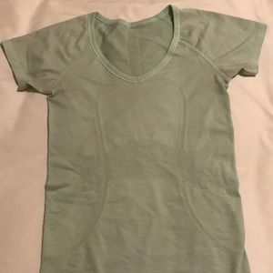 Size 4 Lululemon v neck swiftly tech shirt