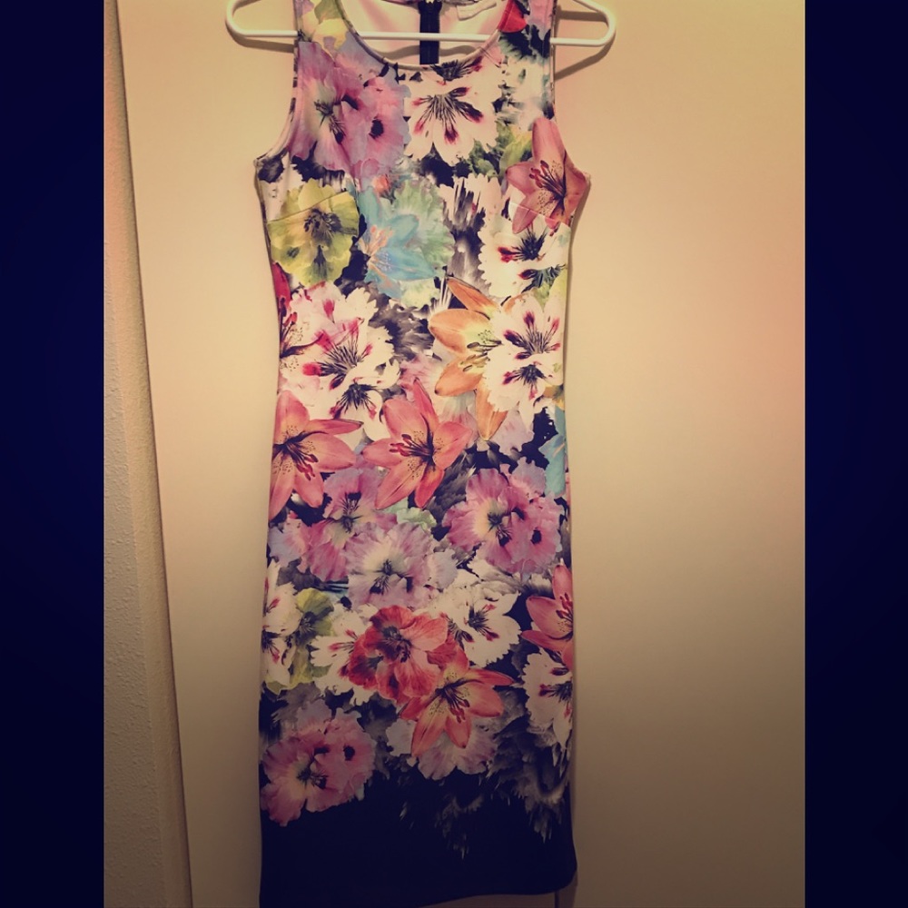 New York And Company Floral Body-Con Dress