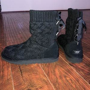 Brand New Uggs ISLA- Black Cable Knit with Ribbons
