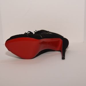 Christian Louboutin black size 8 red bottom