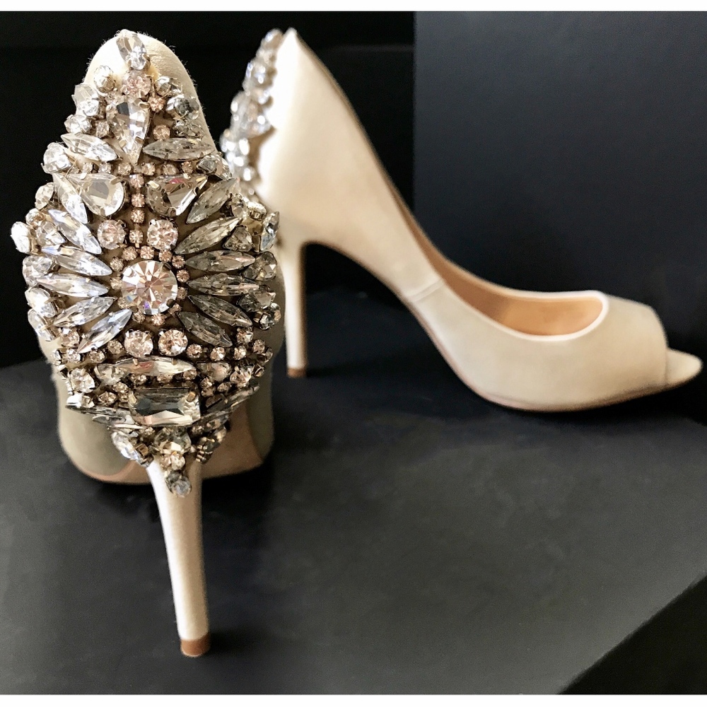 Badgley Mischka Nilla Ivory Peep-Toe Heel 6.5 NWOB