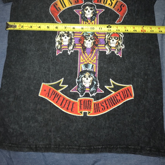 Guns and Roses T-Shirt - Picture 5 of 5