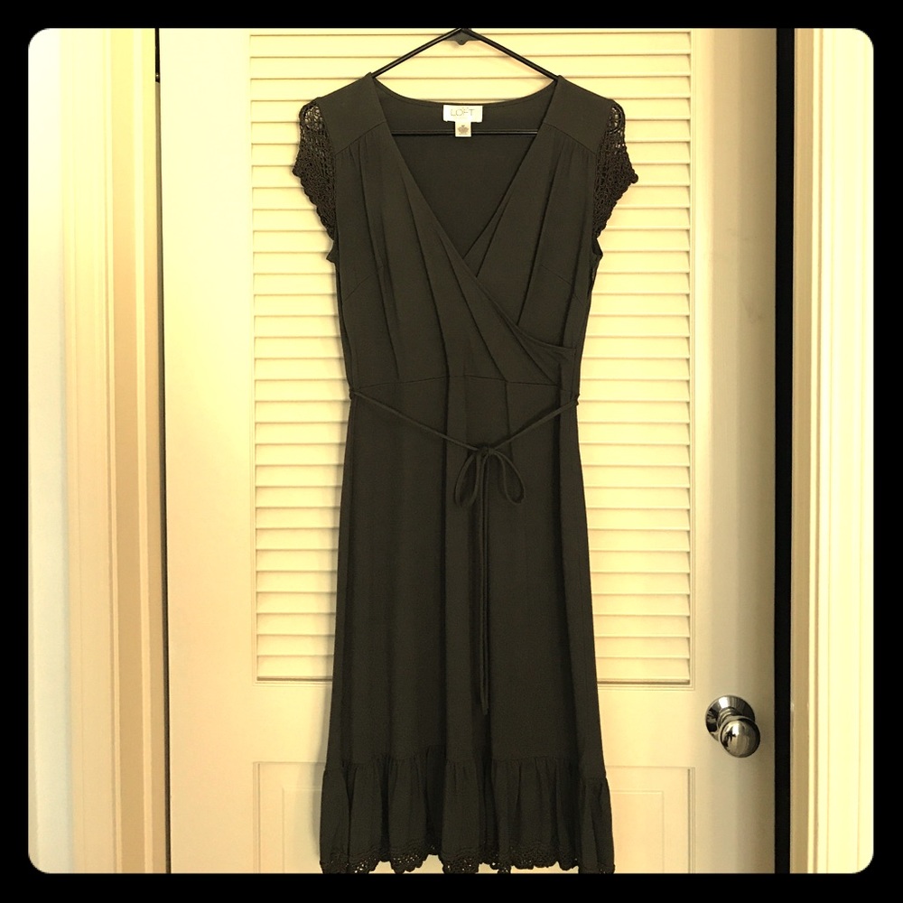 Anne Taylor Loft Rayon/Poly Dress