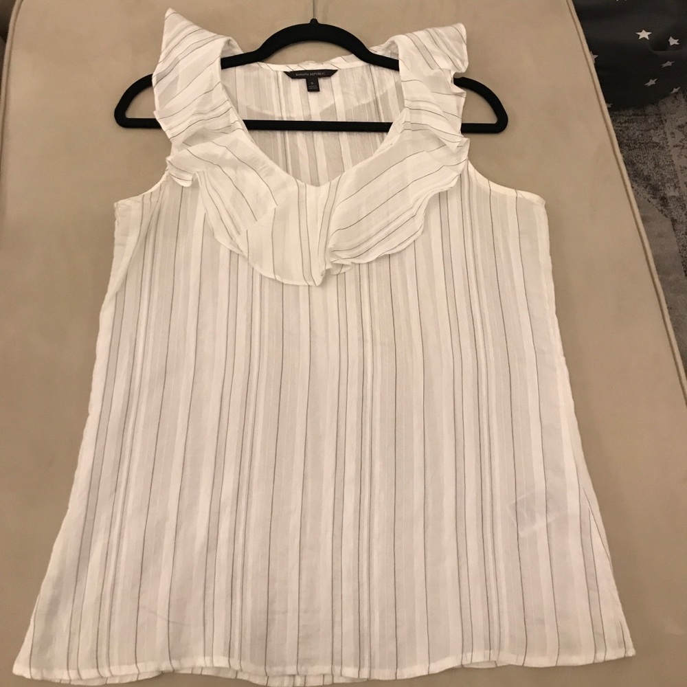 Banana Republic Ruffle top