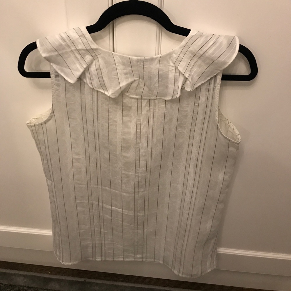 Banana Republic Ruffle top - Picture 4 of 5