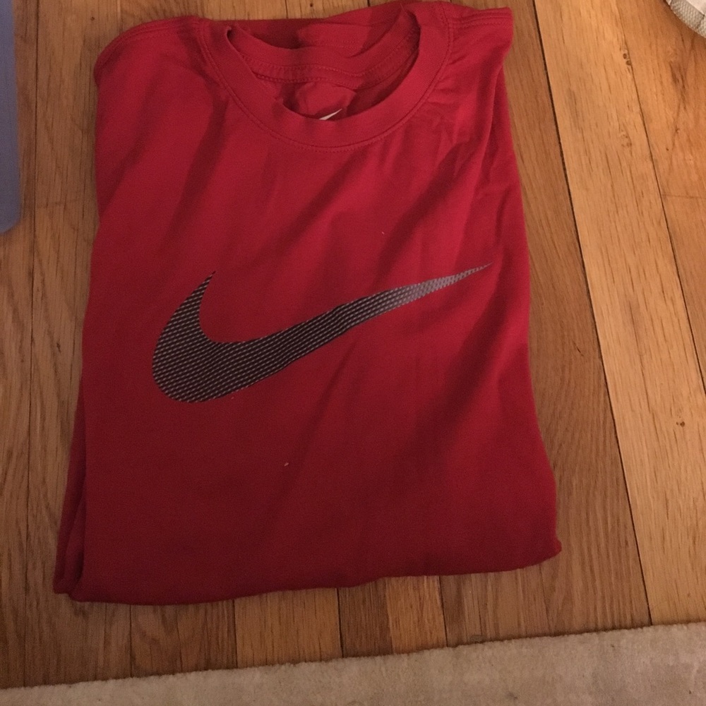Nike Dri Fit Tee Shirt-L