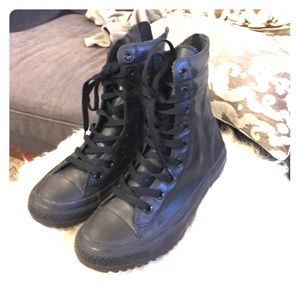 Converse rubber sneaker, zip back