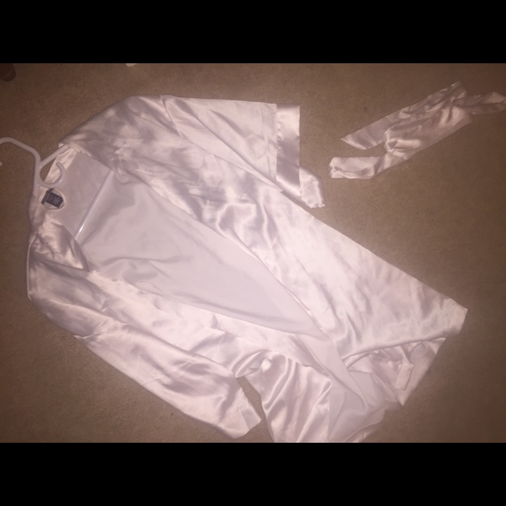 Victorias Secret white silk robe 😇