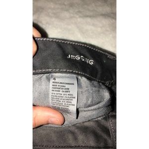 Gray American Eagle Jeggings