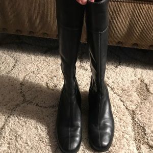 Clark black leather boot