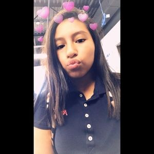 Meet your Posher, Esmeralda