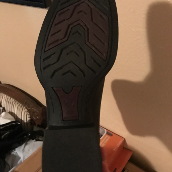 Ariat black leather ropers - Picture 5 of 5