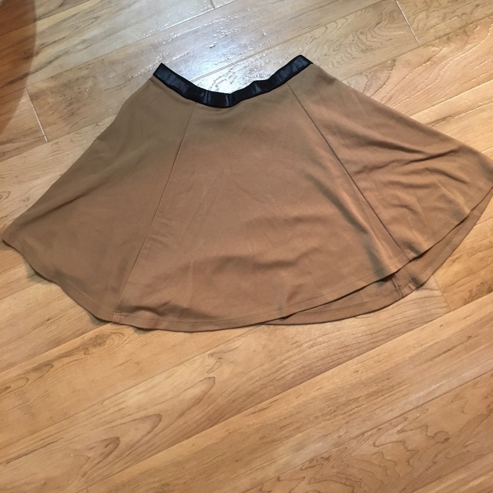 Brown / Tan skirt