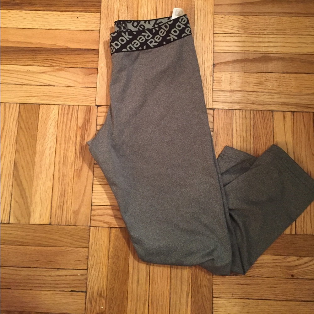 Reebok Grey leggings (S)