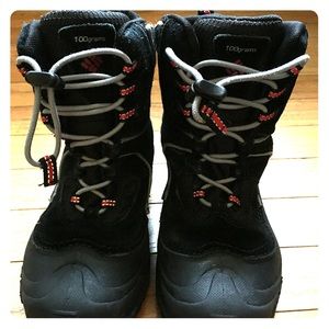 Columbia Bugaboo children's size 2 winter boots