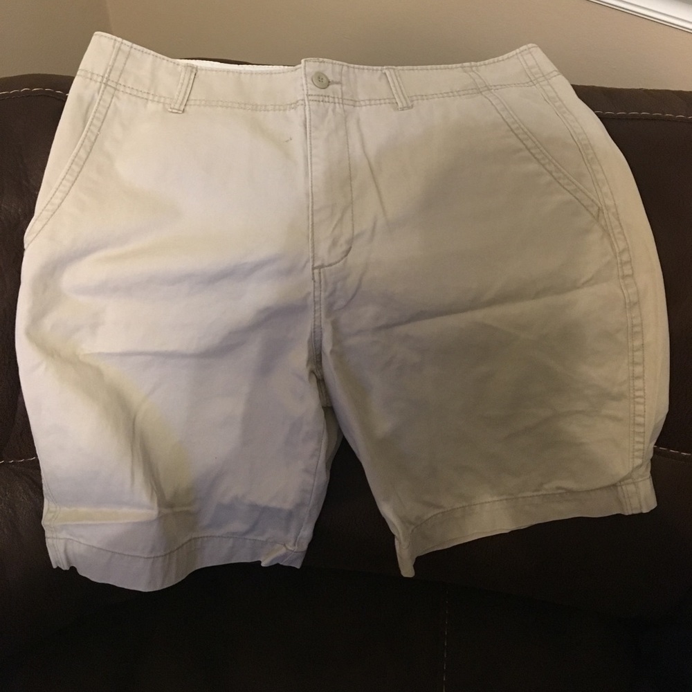 Old Navy Khaki dress shorts- size 38