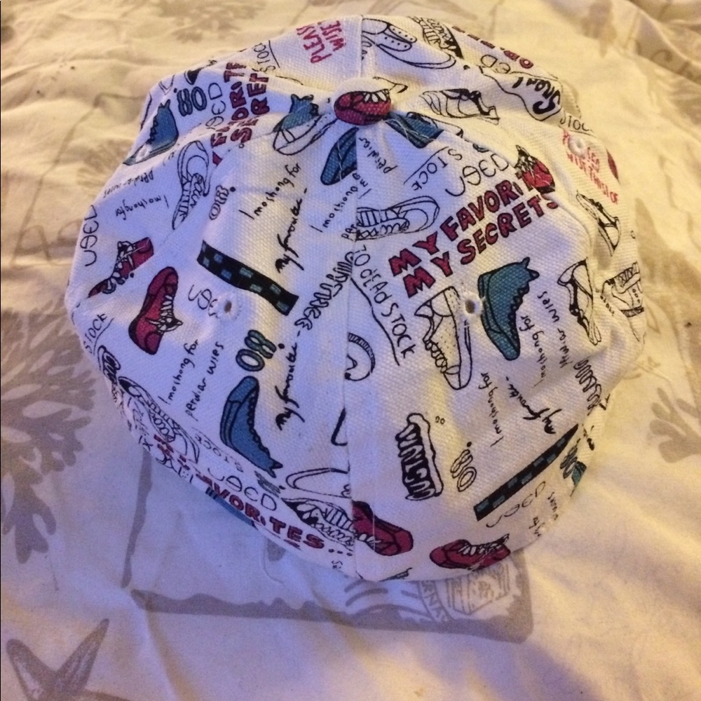 sale! 12/18 HP🚨 Boston Red Sox hat - Picture 2 of 6