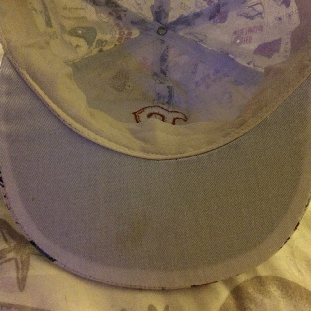 sale! 12/18 HP🚨 Boston Red Sox hat - Picture 4 of 6