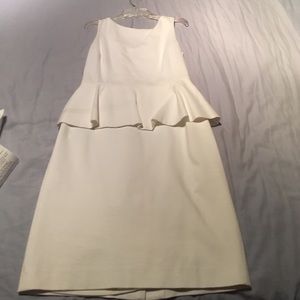 White dress. Banana republic! EXCELLENT CONDITION