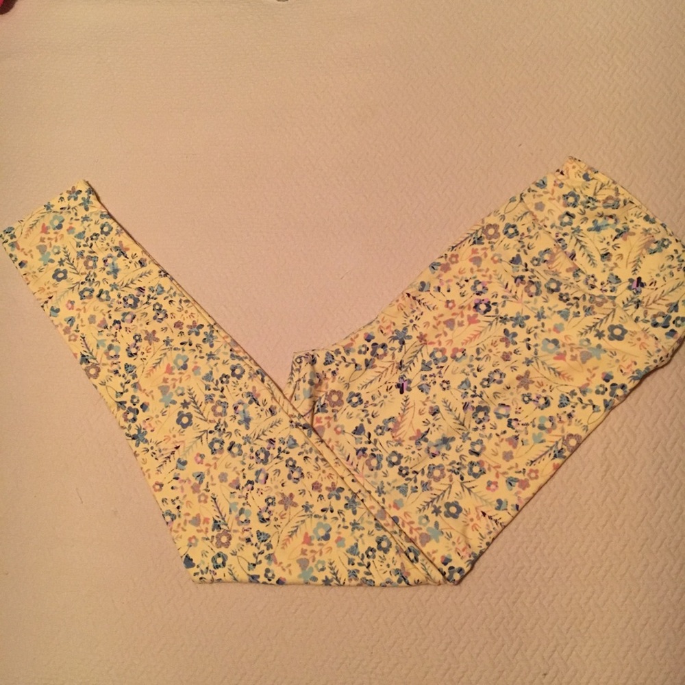 Brand new, never worn LuLaRoe TC Floral Leggings