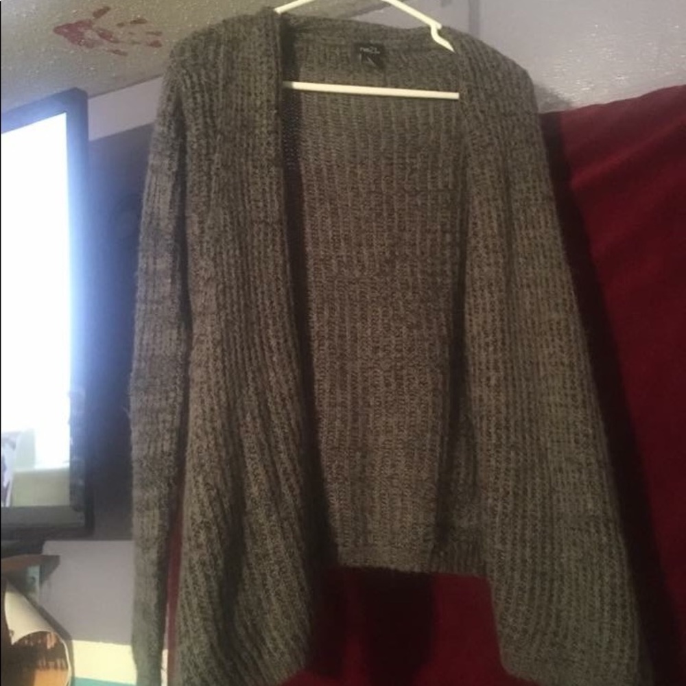 Grey cardigan