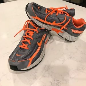 Men's NIKE sneakers