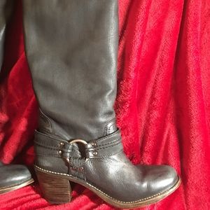 Authentic FRYE Black Leather Boots Size 10