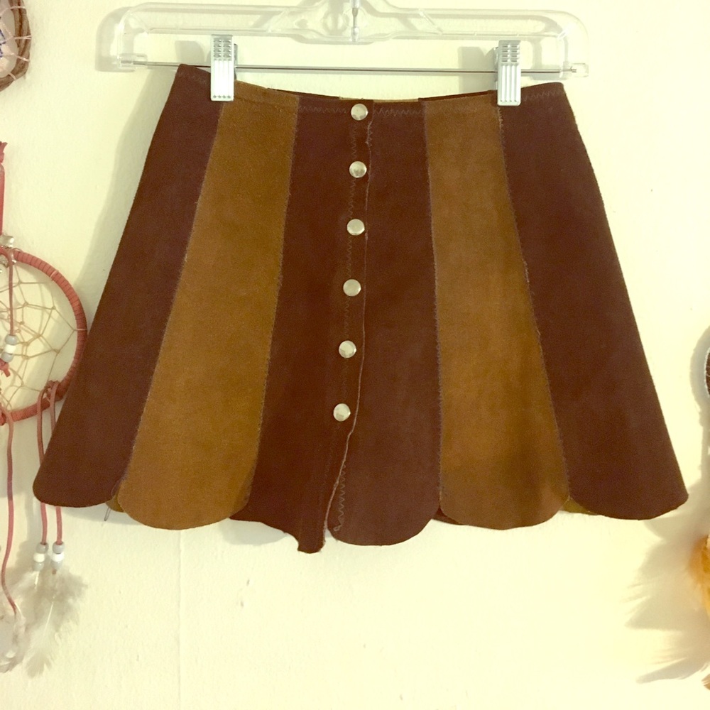 Vtg 70s tiny leather paneled leather button mini