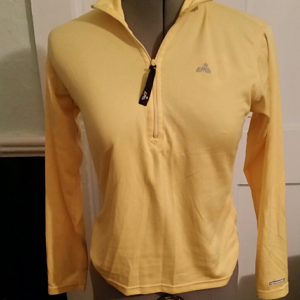 Ems wicking women's shirt